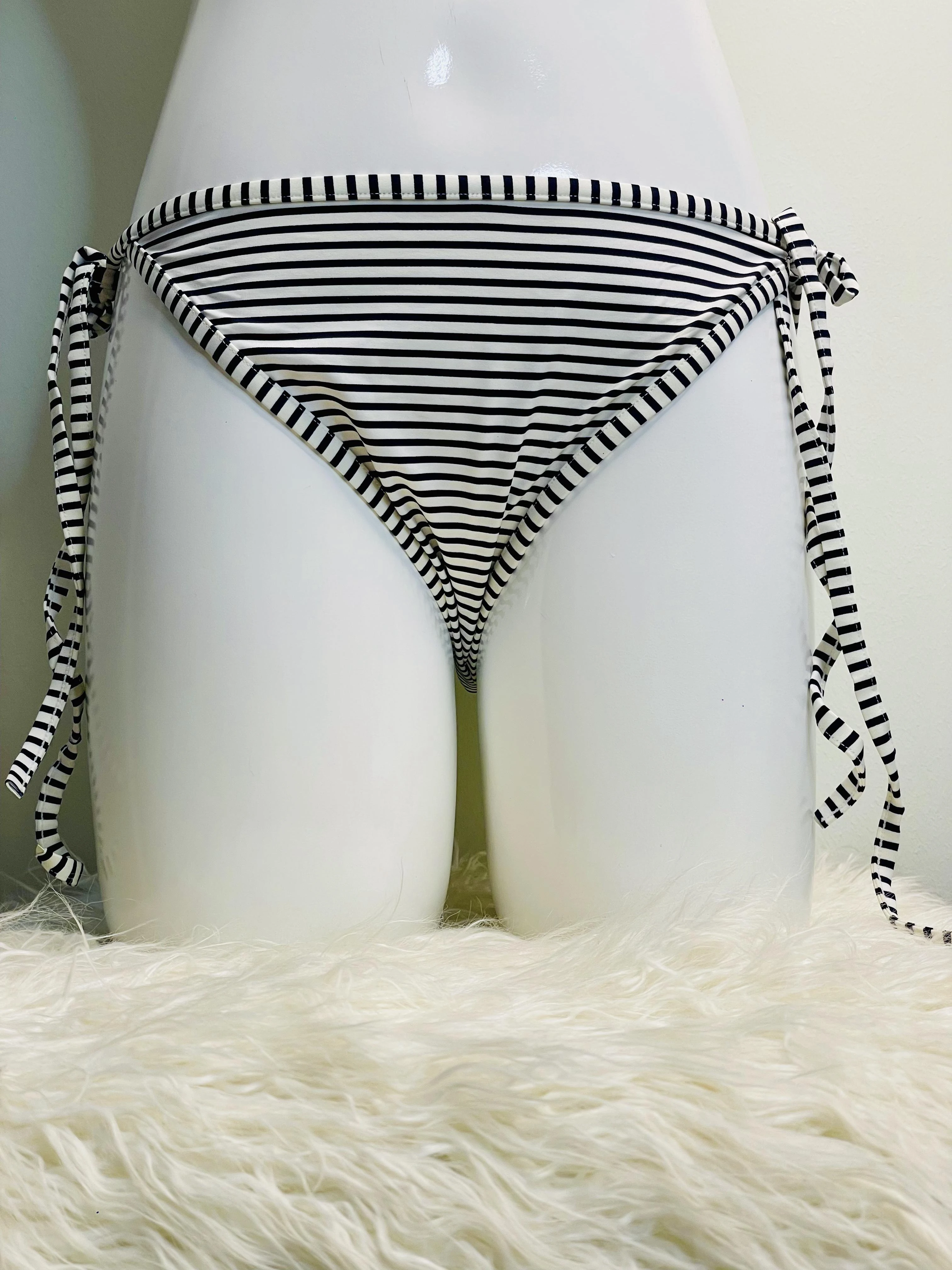 Floral Paradise Tie-Side Thong